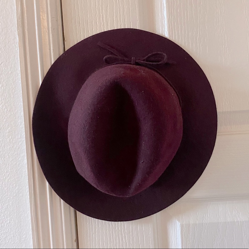 Fall maroon hat - Picture 2 of 2